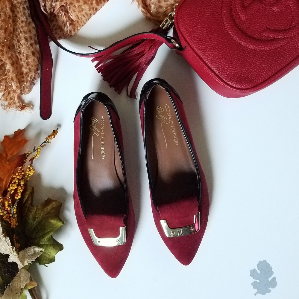 Donald J. Pliner Flats/Loafers Size 6M